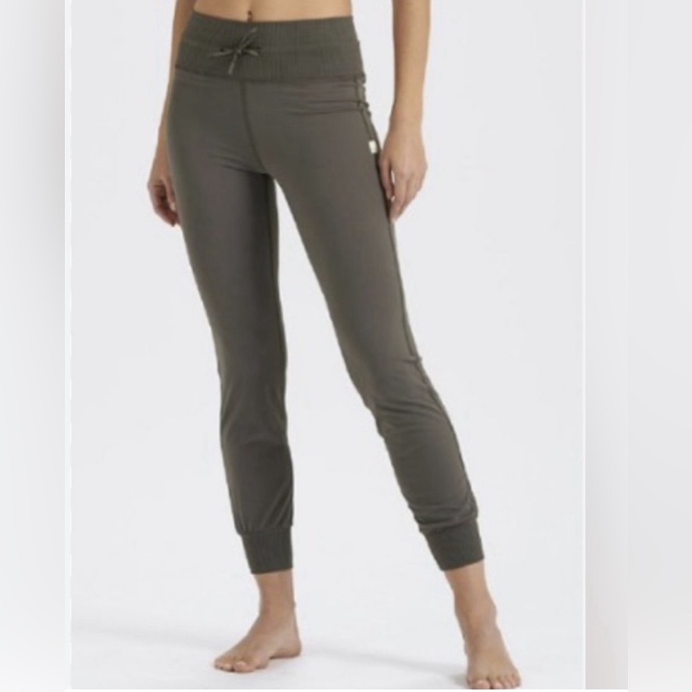 LVuori Daily Jogger in Flint, Size S